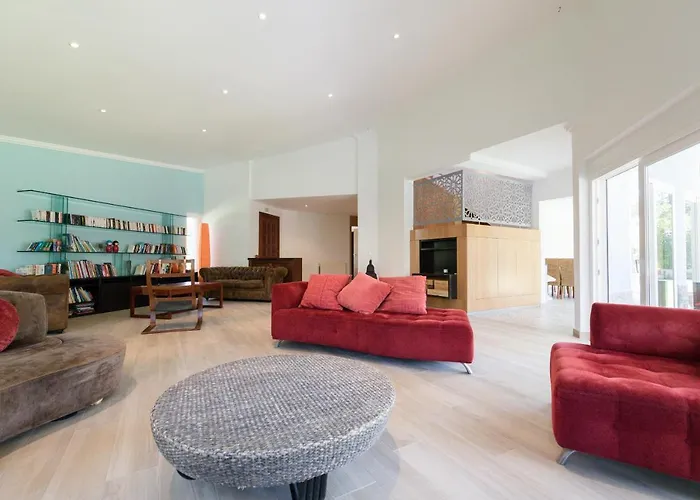 Villa Begonias Charneca (Setubal)