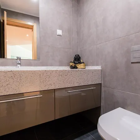 Villa Begonias Charneca (Setubal)